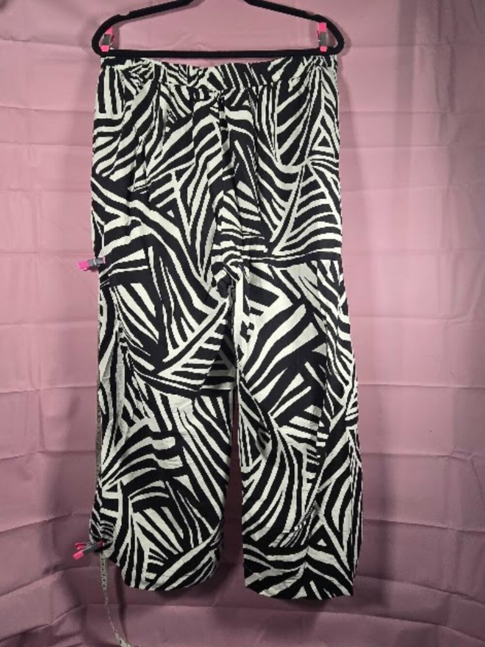 Bold Graphic Print Wide-Leg Pants